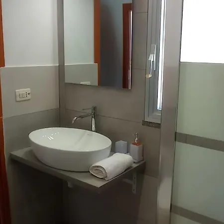 Ombra E Caffe' Villa