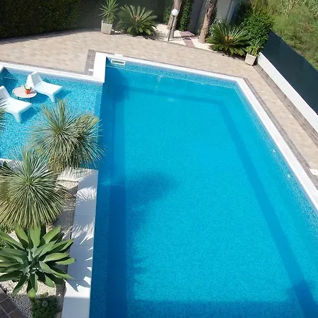 Villa Ombra E Caffe' Mascali