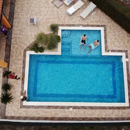 Ombra E Caffe' Villa Mascali