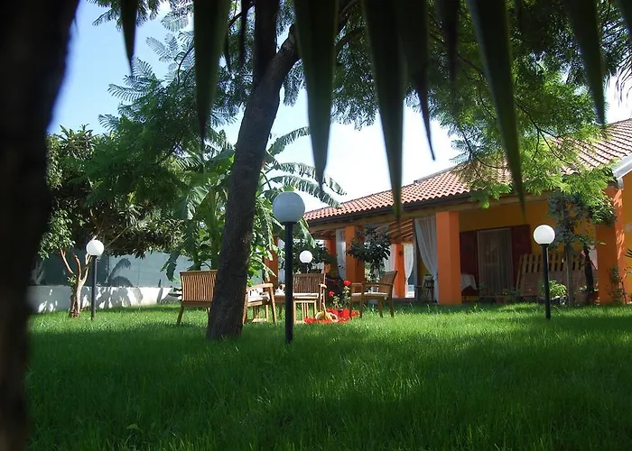 Ombra E Caffe' Villa