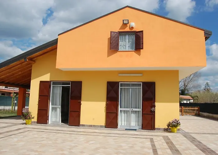 Ombra E Caffe' 别墅 *